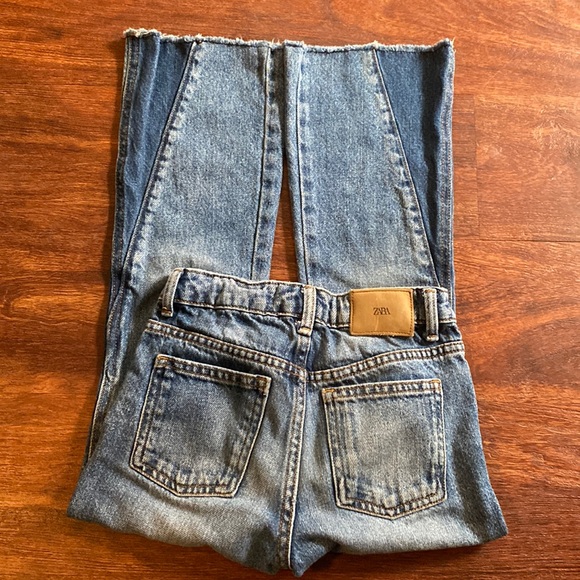 Zara Kids Stone Washed Blue Denim Jeans Bell Bottoms  Pants Size 7 - Picture 5 of 11